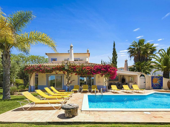 Villa with 4 bedrooms in Carvoeiro with wonderful mountain view private pool enclosed garden 2 km from the beach