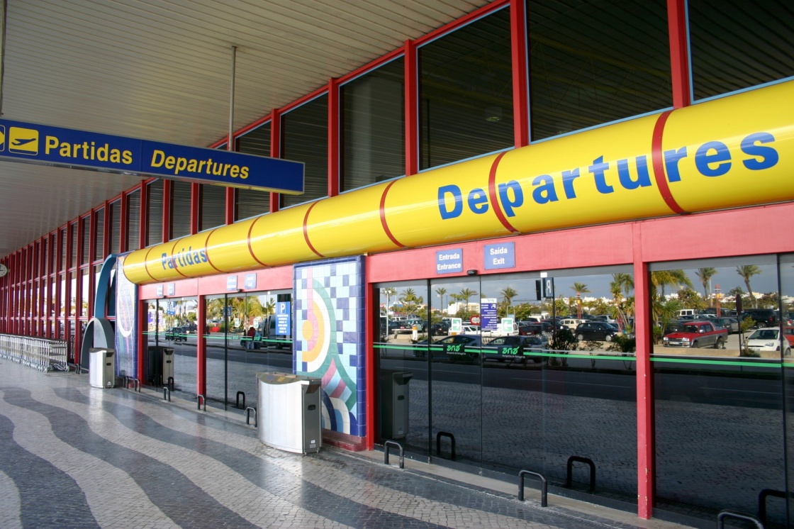 'airport in faro (Portugal)' - Algarve